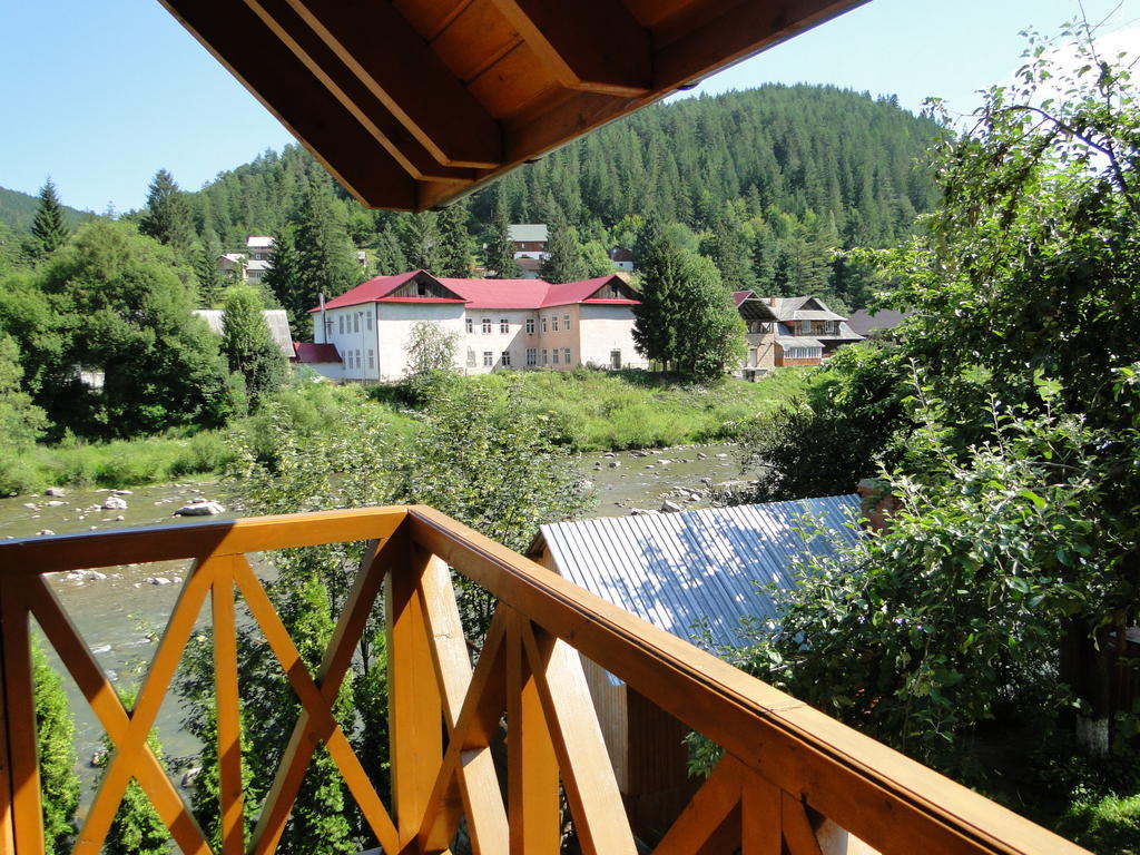 Villa Bilogirya Jaremcse Szoba fotó